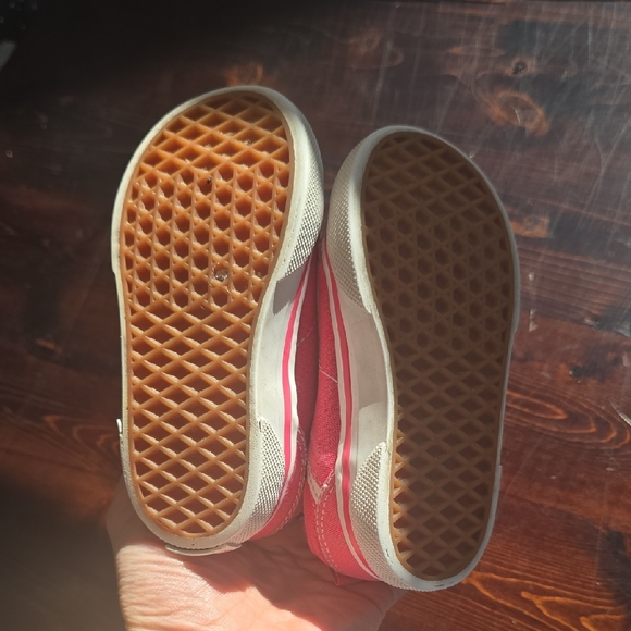 Vans Toddler Pink Canvas Ward Sneakers – Size 5.0 - Picture 2 of 4